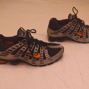 Vintage Old School Mens Nike Shox size 11